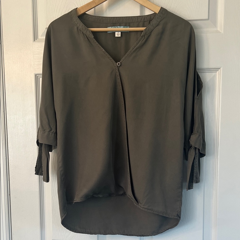 Women's Olive Green Boho V-Neck Roll-Sleeve Blouse